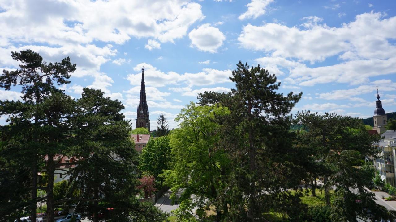 Goldrausch - Glanzvolle In Am Lutherplatz *